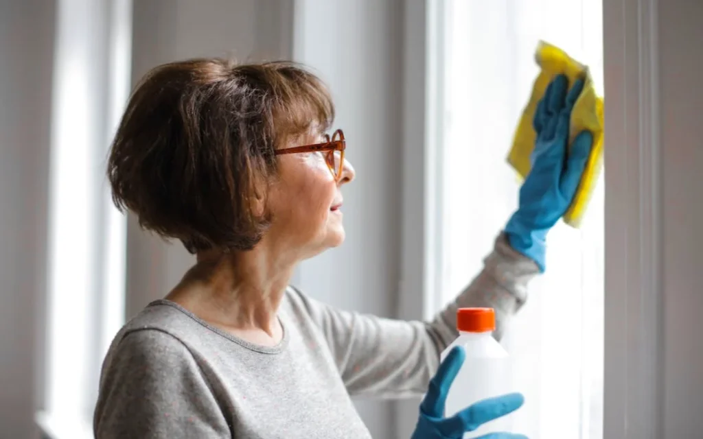 Winter Safety Tips for Seniors: 8 Essential Ways to Stay Healthy and Warm